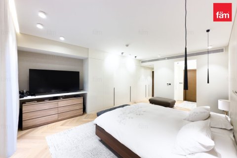 Квартира с 3 спальнями  №125495 17