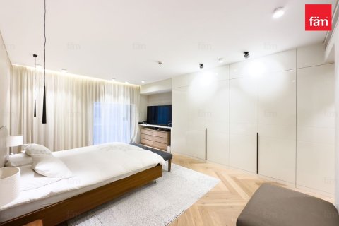 Квартира с 3 спальнями  №125495 16