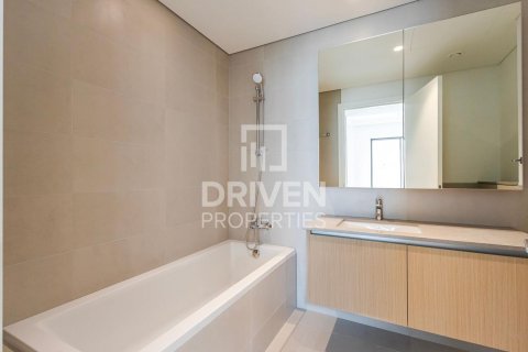 Квартира с 3 спальнями №121702 13