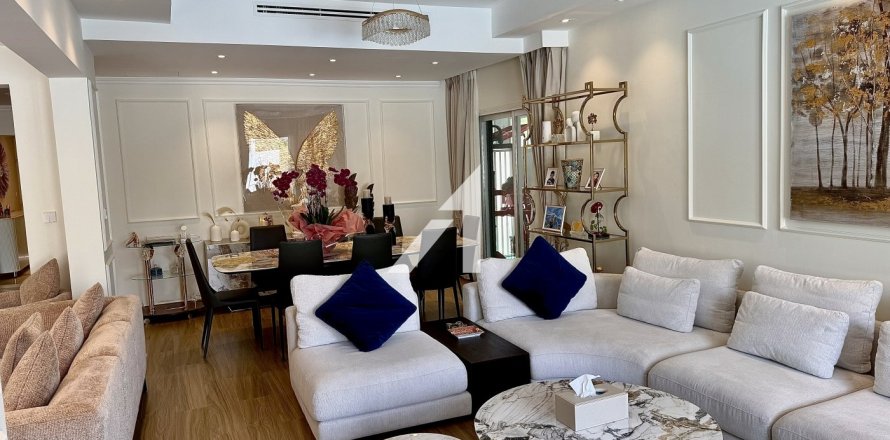 Вилла с 5 спальнями в Meadows, ОАЭ №140130