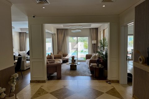 Вилла с 5 спальнями в Meadows, ОАЭ №140130 9