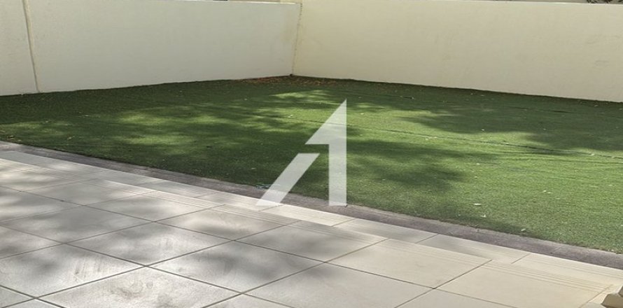 Вилла с 3 спальнями в Mira Oasis, ОАЭ №140131