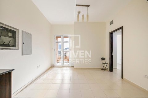 Apartment de 1 dormitorio en District 15, UAE No. 191169 4