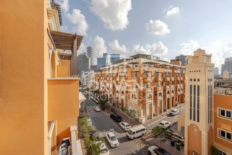 Apartment de 1 dormitorio en District 15, UAE No. 191169