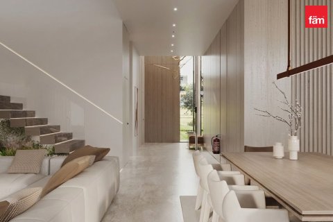 6 bedrooms Villa in Dubai, UAE No. 205122 3