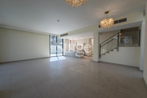 Villa de 4 dormitorios en Club Villas at Dubai Hills, UAE No. 185768 3