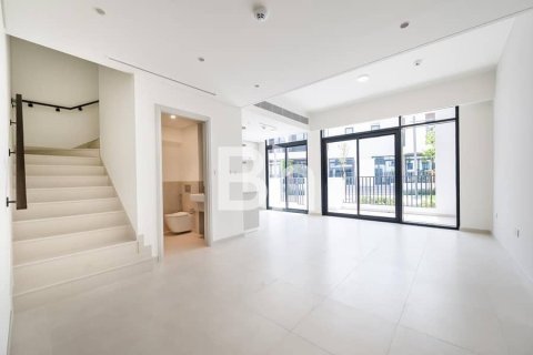 Townhouse de 3 dormitorios  No. 114215 2