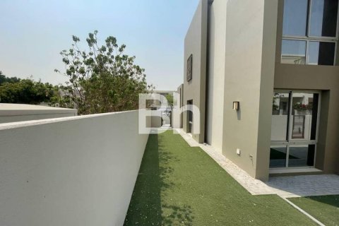 Villa de 4 dormitorios  No. 114214 25