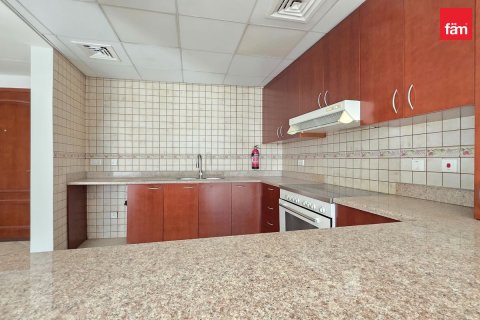 Apartment de 2 dormitorios en Motor City, UAE No. 185230 16