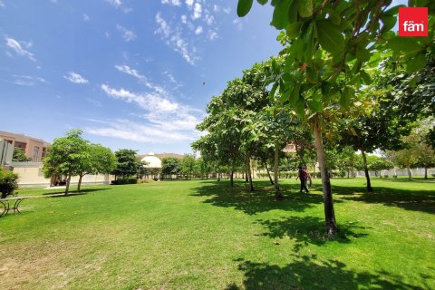 Apartment de 2 dormitorios en Motor City, UAE No. 185230 25