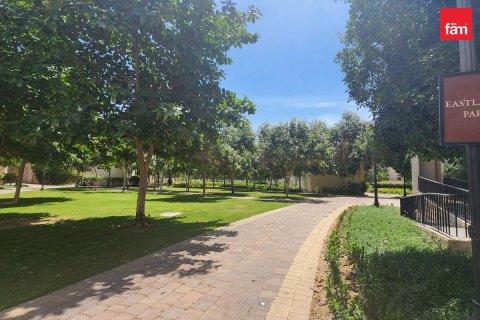 Apartment de 2 dormitorios en Motor City, UAE No. 185230 27