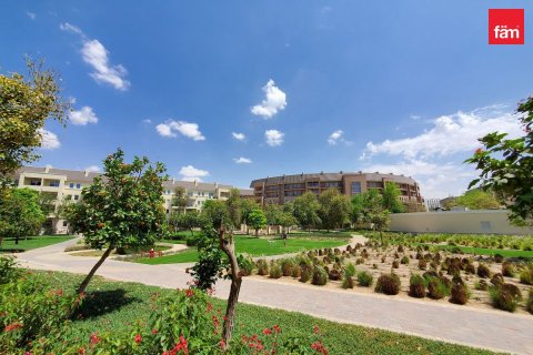 Apartment de 2 dormitorios en Motor City, UAE No. 185230 21