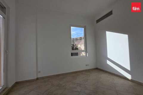 Apartment de 2 dormitorios en Motor City, UAE No. 185230 3