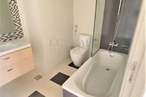 3 bedrooms Villa in Dubai, UAE No. 7583 11