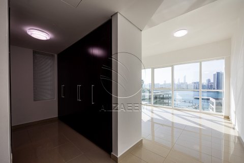 3 bedrooms Apartment No. 127745 8