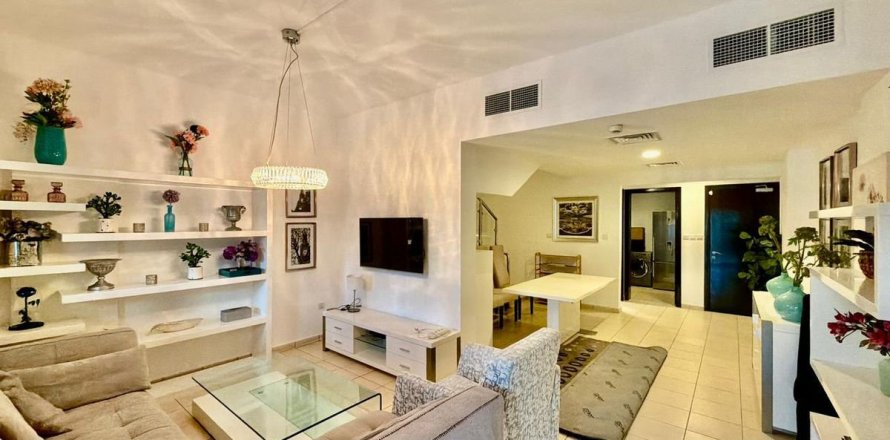 4 bedrooms Villa  No. 132208