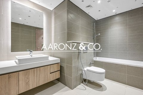 Apartment de 2 dormitorios en LIV Residence, UAE No. 132966 11