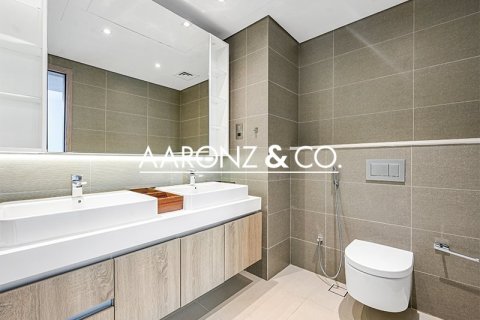 Apartment de 2 dormitorios en LIV Residence, UAE No. 132966 17