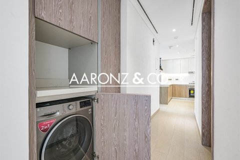 Apartment de 2 dormitorios en LIV Residence, UAE No. 132966 23