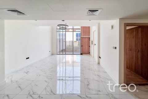 Villa de 3 chambres à Rukan, UAE No. 173743