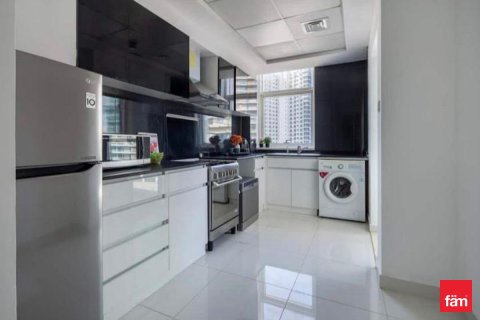 2 bedrooms Apartment in Business Bay, UAE No. 161752 8