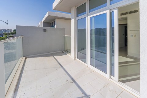 Вилла с 3 спальнями в DAMAC Hills (Akoya by DAMAC), ОАЭ №146480 15