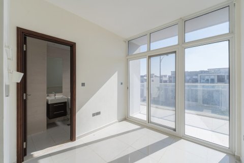 Вилла с 3 спальнями в DAMAC Hills (Akoya by DAMAC), ОАЭ №146480 8