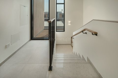 Вилла с 3 спальнями в Мудон, ОАЭ №146477 7