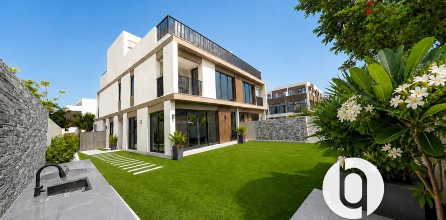 Villa de 4 dormitorios en Tilal Al Ghaf, UAE No. 168557