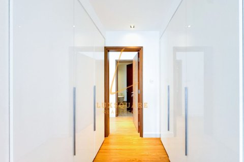 2 bedrooms Apartment in Al Wasl, UAE No. 168552 17