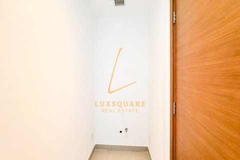 2 bedrooms Apartment in Al Wasl, UAE No. 168552 7