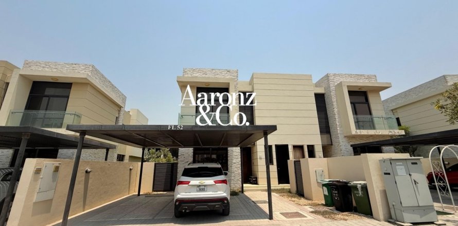 3 bedrooms Villa in DAMAC Hills (Akoya by DAMAC), UAE No. 168555