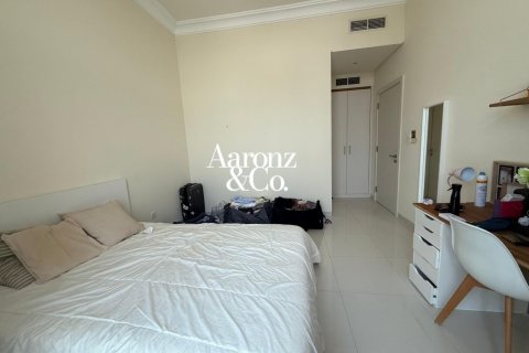 3 bedrooms Villa in DAMAC Hills (Akoya by DAMAC), UAE No. 168555 16
