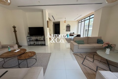 3 bedrooms Villa in DAMAC Hills (Akoya by DAMAC), UAE No. 168555 26