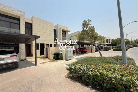 3 bedrooms Villa in DAMAC Hills (Akoya by DAMAC), UAE No. 168555 3