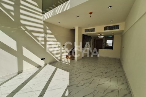 Townhouse de 2 dormitorios en Dubai Land, UAE No. 155811 5