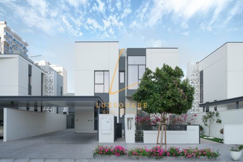 Villa de 4 chambres à Murooj Al Furjan, UAE No. 140852 3