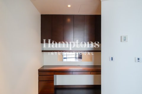 1 bedroom Apartment in Burj Khalifa, UAE No. 165342 7