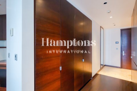 1 bedroom Apartment in Burj Khalifa, UAE No. 165342 10