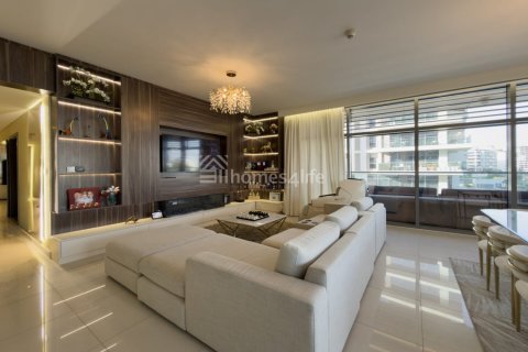 Apartment de 3 dormitorios en Dubai Hills Estate, UAE No. 187272 4