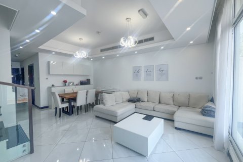 3 غرف نوم تاون هاوس في Jumeirah Village Triangle, الإمارات العربية المتحدة رقم 199832 16