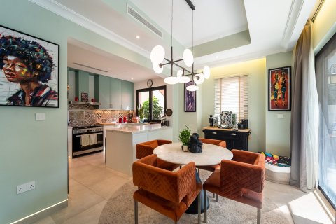 Villa de 4 dormitorios en Dubai, UAE No. 199831 26