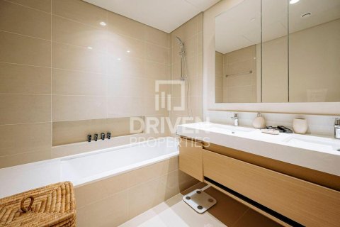 2 bedrooms Apartment in Harbour Gate, UAE No. 192540 16