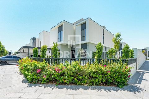 Villa de 4 chambres  No. 121968 2