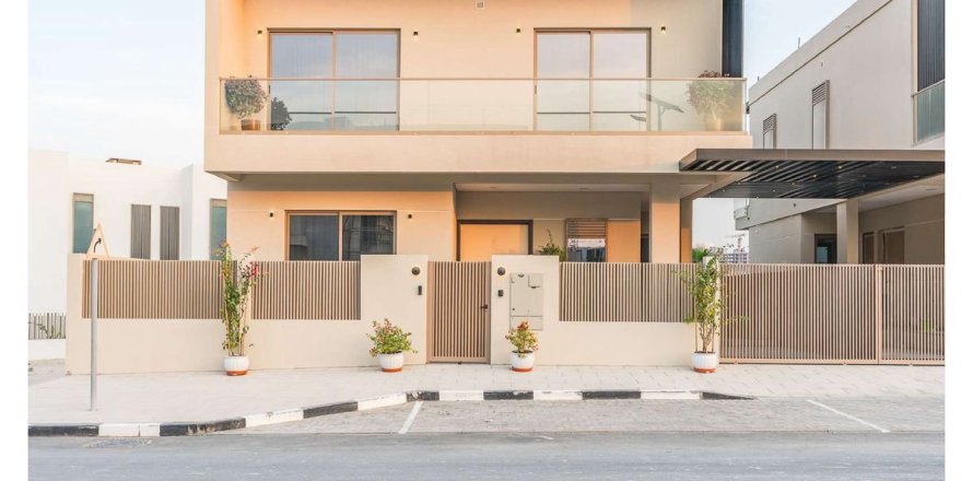 4 bedrooms Villa in Al Furjan, UAE No. 148550