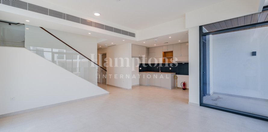 4 bedrooms Townhouse No. 127163