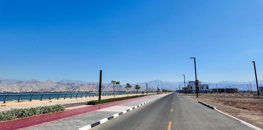 Земельный участок 450м²  №123720