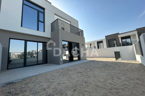 Вилла с 4 спальнями в EMAAR South, ОАЭ №162047