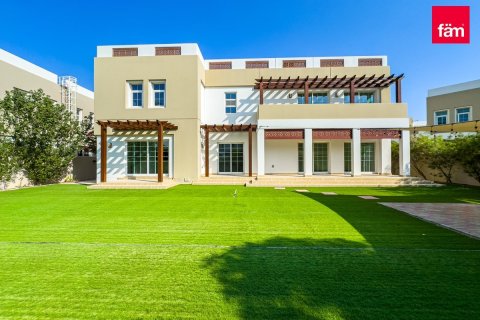 5 bedrooms Villa  No. 106351 2