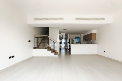 Townhouse de 3 dormitorios No. 130020 2